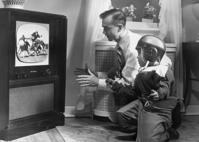 why-were-black-and-white-tvs-still-popular-back-in-the-1990s-quora