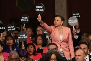 Climate Activists Target Dutch Museums, Ineffectuals Crash SOTU
