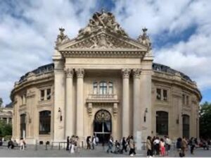Paris Art Highlights: Favorite Places, Hockney Retrospective & Hidden Gardens Before Traveling to Nice