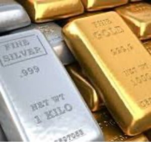 Silver vs Gold: Why Silver May Be the Smarter Investment for Diversifying Your Portfolio in 2025