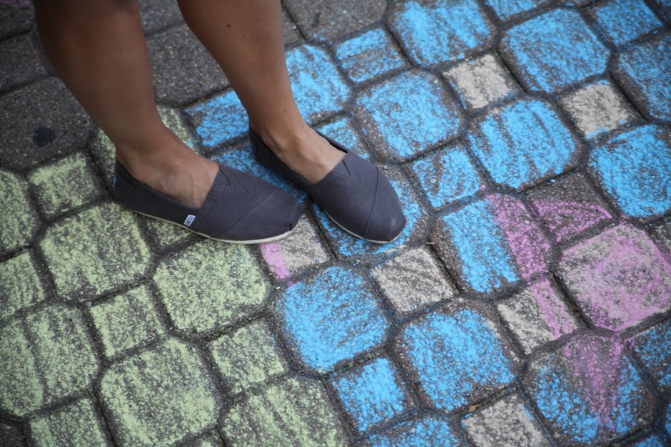 Turning Manholes Into Art: David Zinn’s Sidewalk Magic